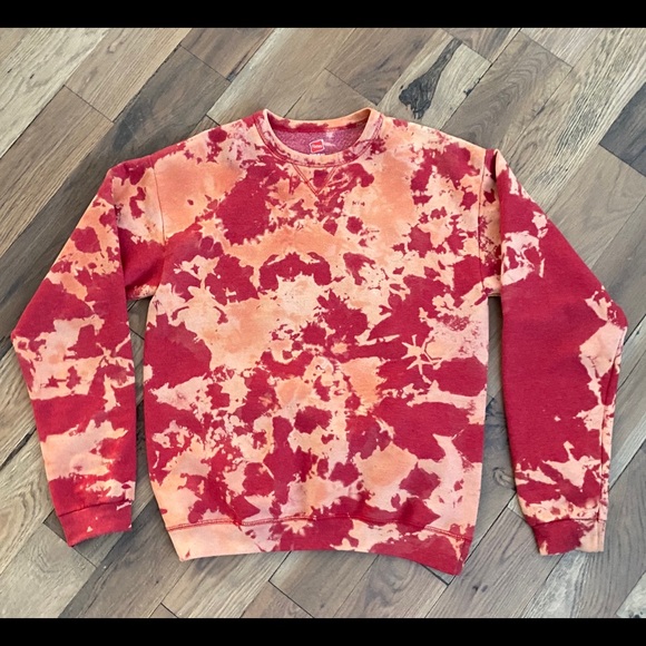 Tie Dye Womans Red Crewneck Sweater Size Small - Picture 4 of 14